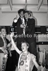 16.05.1992 VfB Stuttgart Meisterschaft Empfang Flughafen
