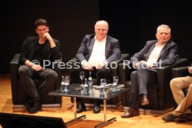 Podiumsdiskussion Stuttgart Liederhalle Wolfgang Dietrich, Mario Gomez, Uli Hoene&szlig;