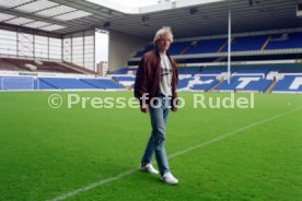 01.08.94 Tottenham Hotspurs J&uuml;rgen Klinsmann