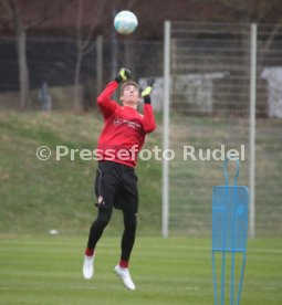 Jonathan Klinsmann Training bei VFB Stuttgart II Team.