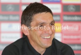 VfB Stuttgart Pressekonferenz Tayfun Korkut