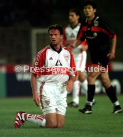 DFB-Pokal 2.Runde VfB Stuttgart-Eintracht Frankfurt 3:2 Fredi Bobic Foto Rudel