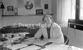 02.04.90 VfB Stuttgart Dieter Hoene&szlig;