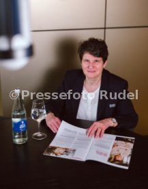 05.04.24 VfB Stuttgart Tanja G&ouml;nner