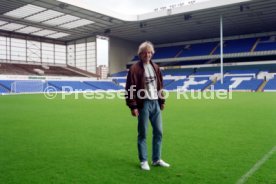 01.08.94 Tottenham Hotspurs J&uuml;rgen Klinsmann