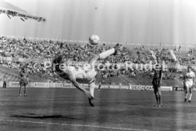 23.04.88 VfB Stuttgart - Bayer 05 Uerdingen