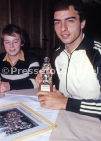 19.01.80 VfB Stuttgart Hansi M&uuml;ller Bravo Silber Otto