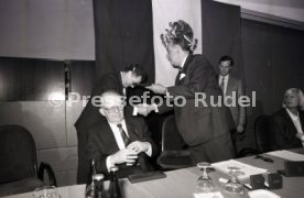 16.10.85 Vorstellung WM M&uuml;nzen 1986 und Prominentenspiel