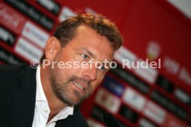 VfB Stuttgart PK Vorstellung Trainer Weinzierl