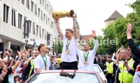 25.05.25 VfB Stuttgart Feier und Autokorso DFB-Pokal Sieg Stuttgart Schlossplatz
