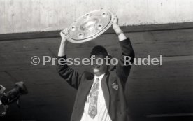 17.05.1992 VfB Stuttgart Meisterschaft Empfang im Stadion