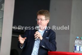 24.06.21 VfB Stuttgart Roter Tisch