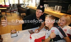 VfB Stuttgart Fritzle Club Autogrammstunde