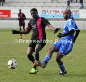 Fussball Amateure Hans Sarpei - Das T steht f&uuml;r Coach