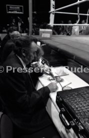 02.12.83 Boxen Rene Weller