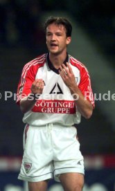 DFB-Pokal 2.Runde VfB Stuttgart-Eintracht Frankfurt 3:2  Fredi Bobic Foto Rudel