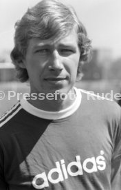 14.07.75 TSV 1860 M&uuml;nchen Fototermin 1975/1976