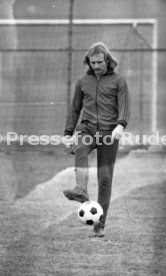 04.03.75 VfB Stuttgart Training