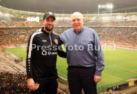 14.12.23 VfB Stuttgart Sebastian und Dieter Hoene&szlig;