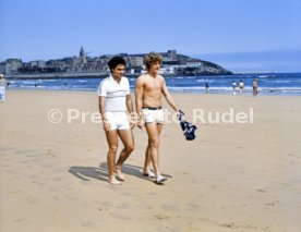 19.06.82 WM 1982 DFB Spieler am Strand