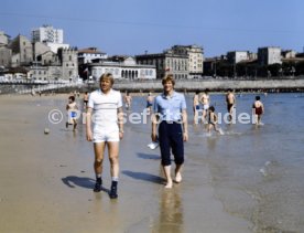19.06.82 WM 1982 DFB Spieler am Strand