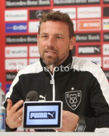 VfB Stuttgart Pressekonferenz Markus Weinzierl