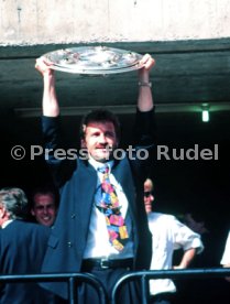 17.05.1992 VfB Stuttgart Meisterschaft Empfang im Stadion