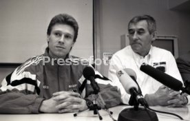 22.01.94 Pressekonferenz Oliver M&ouml;ller Hamburger SV nach Attenat in Stuttgart