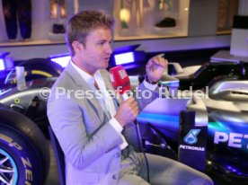 Mercedes-Benz Museum Formel 1 Weltmeister Nico Rosberg
