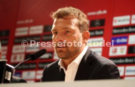 VfB Stuttgart PK Vorstellung Trainer Weinzierl