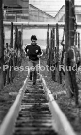 09.05.78 VfB Stuttgart Hansi M&uuml;ller Training Weinberge