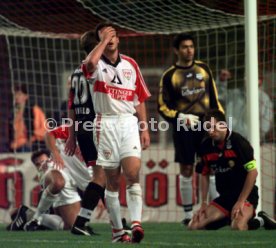 DFB-Pokal 2.Runde VfB Stuttgart-Eintracht Frankfurt 3:2  Fredi Bobic Foto Rudel