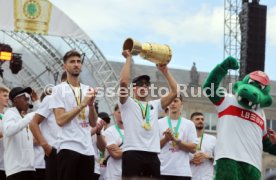 25.05.25 VfB Stuttgart Feier und Autokorso DFB-Pokal Sieg Stuttgart Schlossplatz