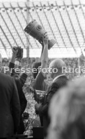 03.05.86 DFB-Pokal Finale FC Bayern M&uuml;nchen - VfB Stuttgart