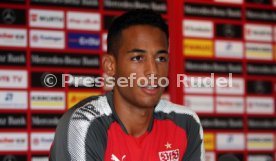 VfB Stuttgart Dennis Aogo