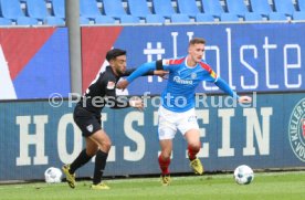 Fu&szlig;ball  2.Bundesliga Holstein Kiel vs. VfB Stuttgart