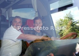 VfB Stuttgart Vorstellung Neuer Mannschaftsbus