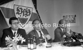 16.01.90 VfB Stuttgart PK Vorstellung Manager Hoene&szlig;