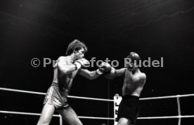 02.12.83 Boxen Rene Weller