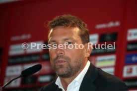 VfB Stuttgart PK Vorstellung Trainer Weinzierl