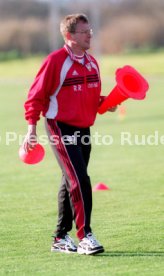 VfB Stuttgart Trainingslager Portugal 2000 Ralf Rangnick Foto Rudel