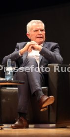 Podiumsdiskussion Stuttgart Liederhalle Wolfgang Dietrich, Mario Gomez, Uli Hoene&szlig;