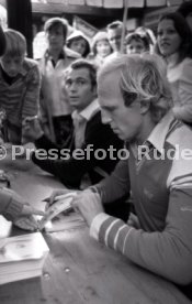 02.10.77 Autogrammstunde Firma Leonberger Hoene&szlig; Br&uuml;der