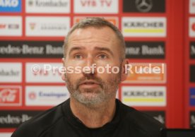 VFB Stuttgart PK Trainer Tim Walter