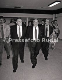 16.05.1992 VfB Stuttgart Meisterschaft Empfang Flughafen