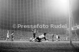 18.08.83 1. FC Kaiserslautern - VfB Stuttgart