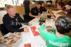 VfB Stuttgart Fritzle Club Autogrammstunde