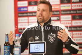 VfB Stuttgart Pressekonferenz Markus Weinzierl