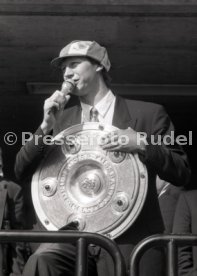 17.05.1992 VfB Stuttgart Meisterschaft Empfang im Stadion