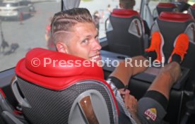VfB Stuttgart Vorstellung Neuer Mannschaftsbus